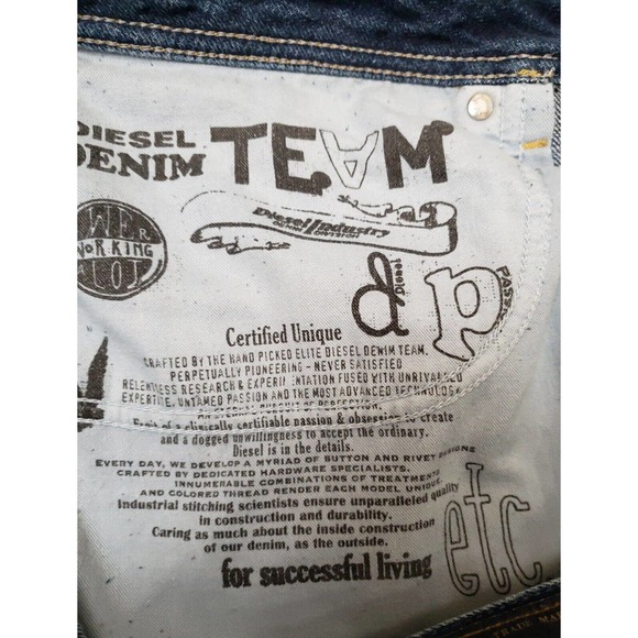 Diesel Men's KORRIK Comfort Straight Button Fly Denim 36×30 - Picture 10 of 10